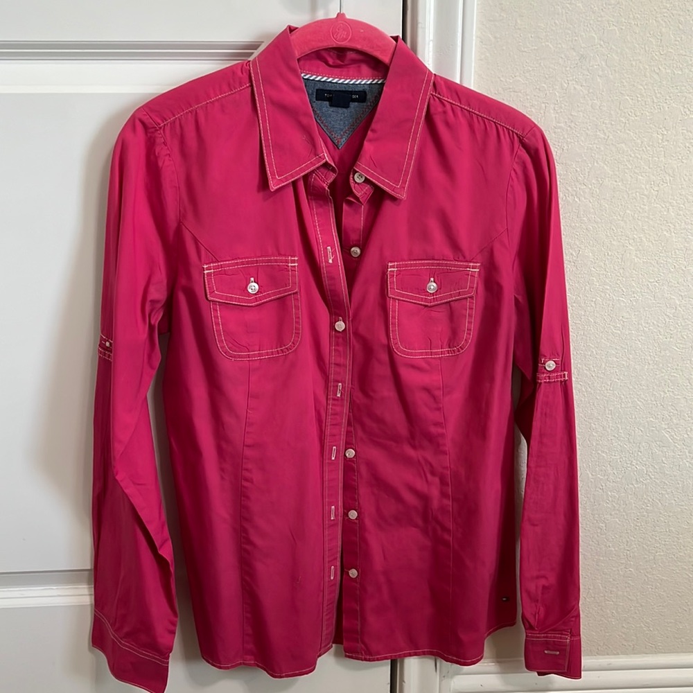 NWOT Tommy Hilfiger Long Sleeve - Size M